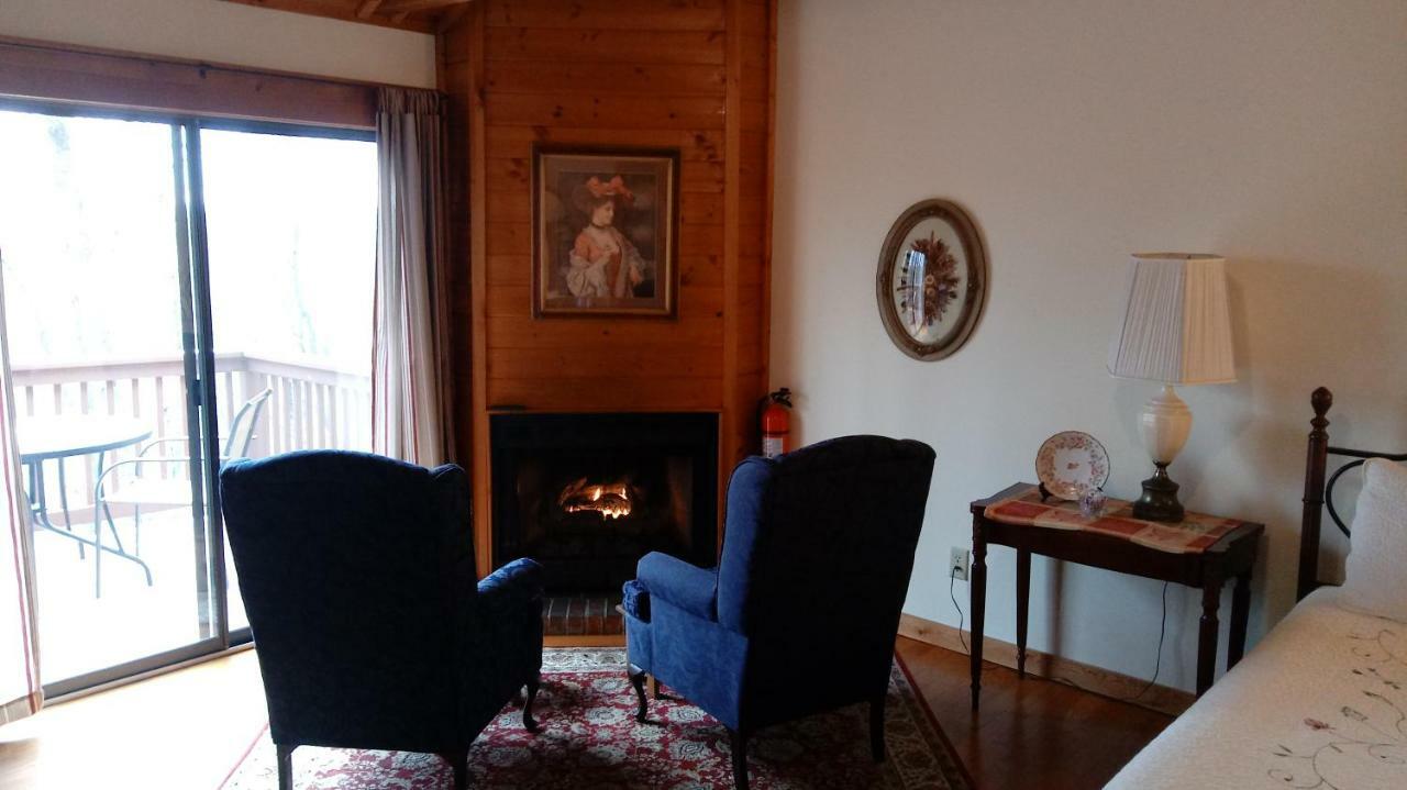 Mountain Top Lodge Далонега Экстерьер фото